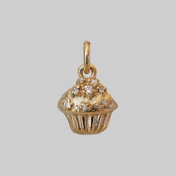 Sweetness, solid gold cupcake charm