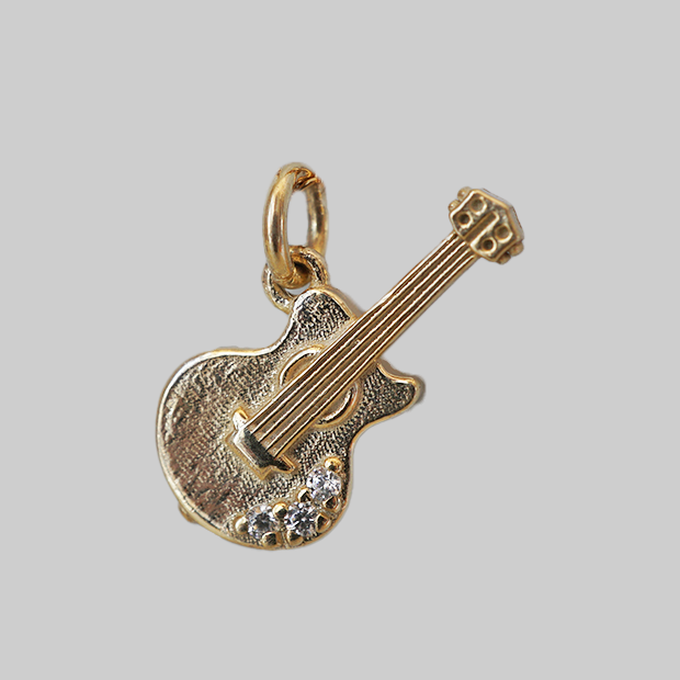 Encore, solid gold guitar charm