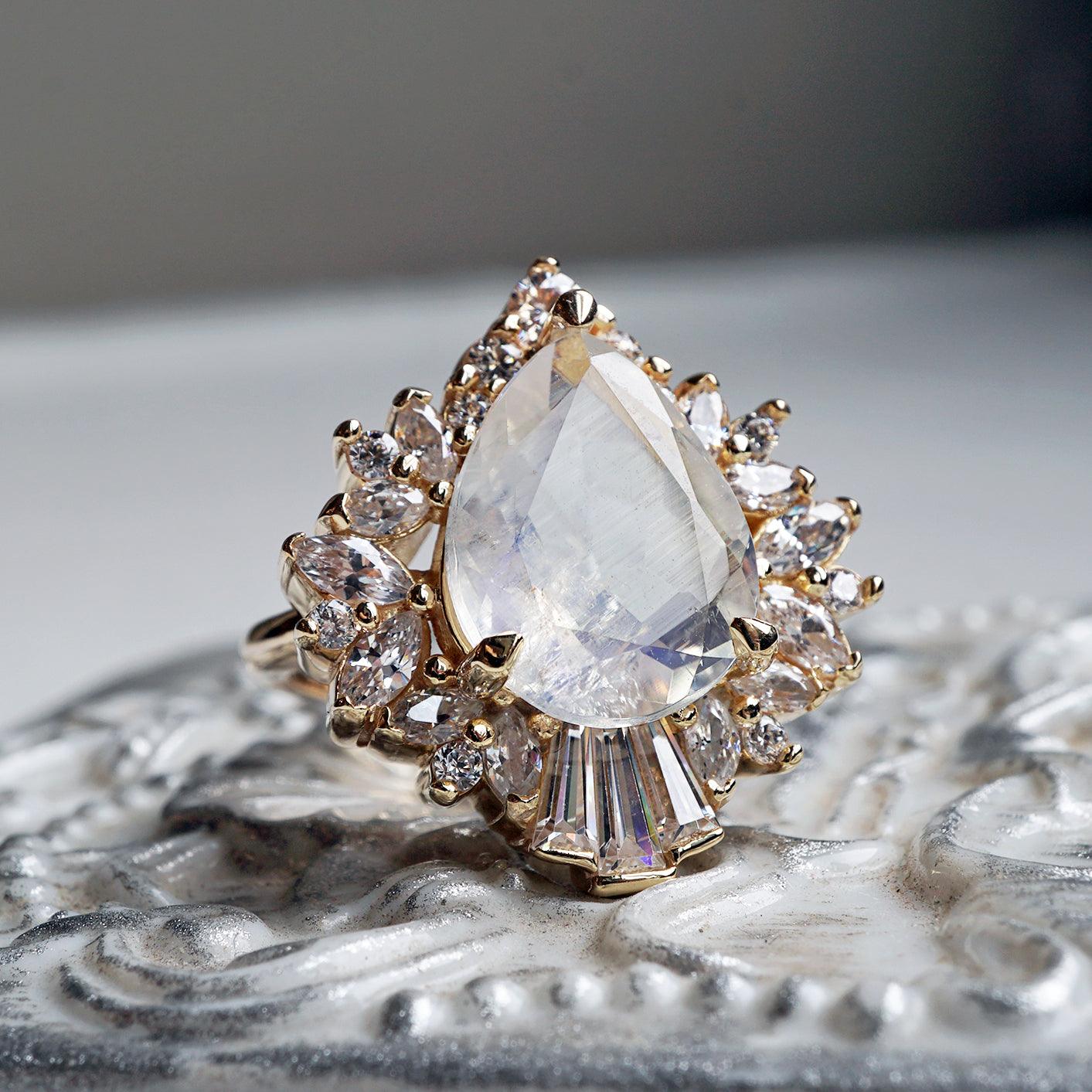 14K Gold Halls of Mirror Ring – Moonstone & Diamond Versailles