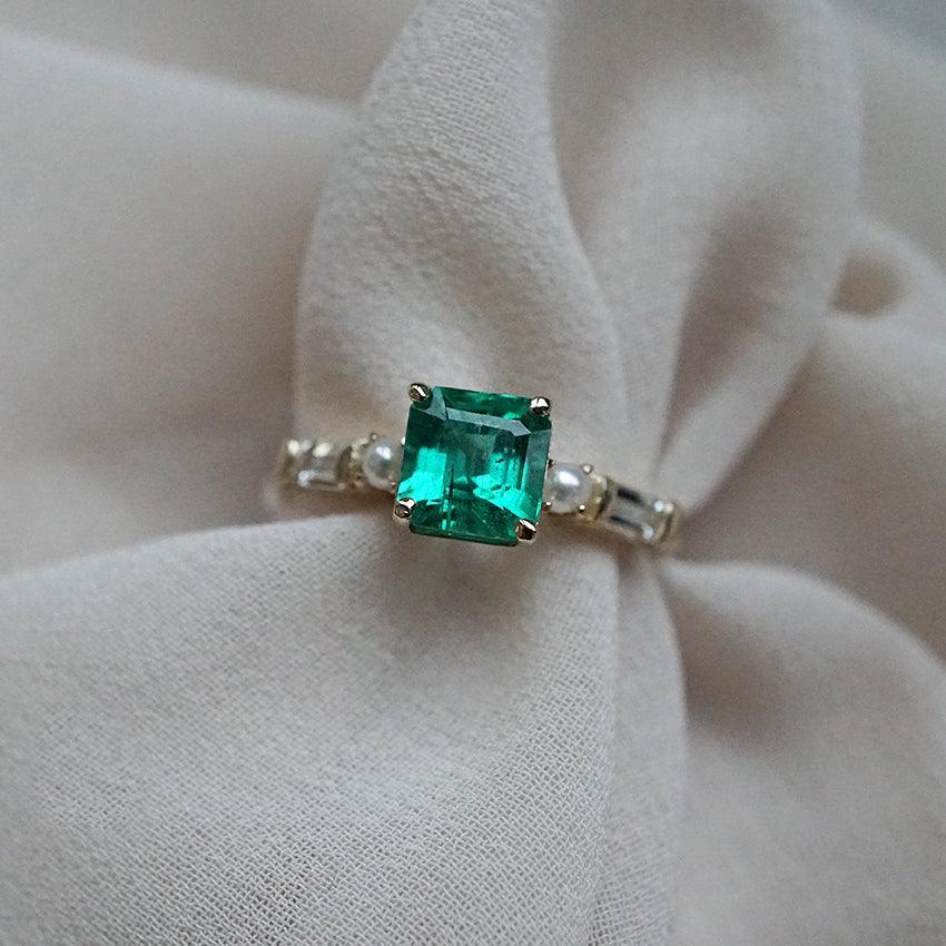 Galaxy Gold 14k Solid Yellow Gold Ring With Natural Diamond & Pear Emerald - Handmade Fine Jewelry