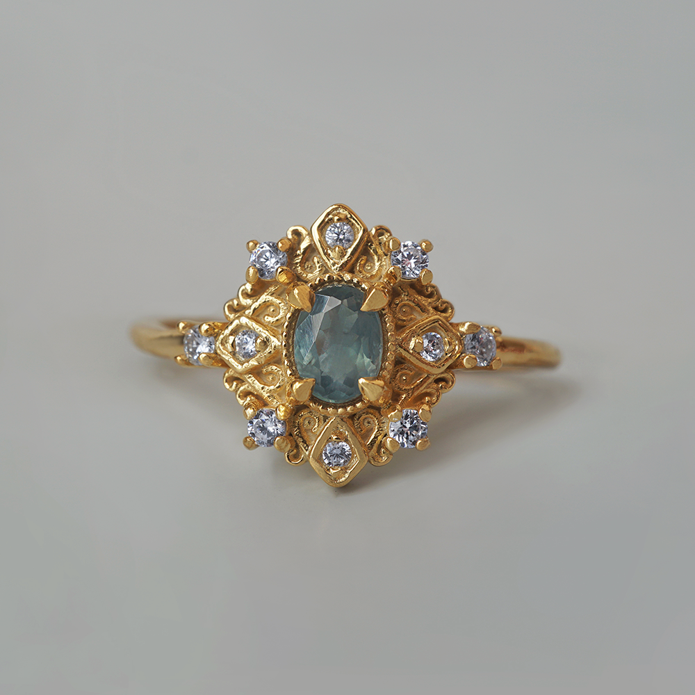 Limited Edition: The Soft Divide Alexandrite Ring in 14K and 18K Gold