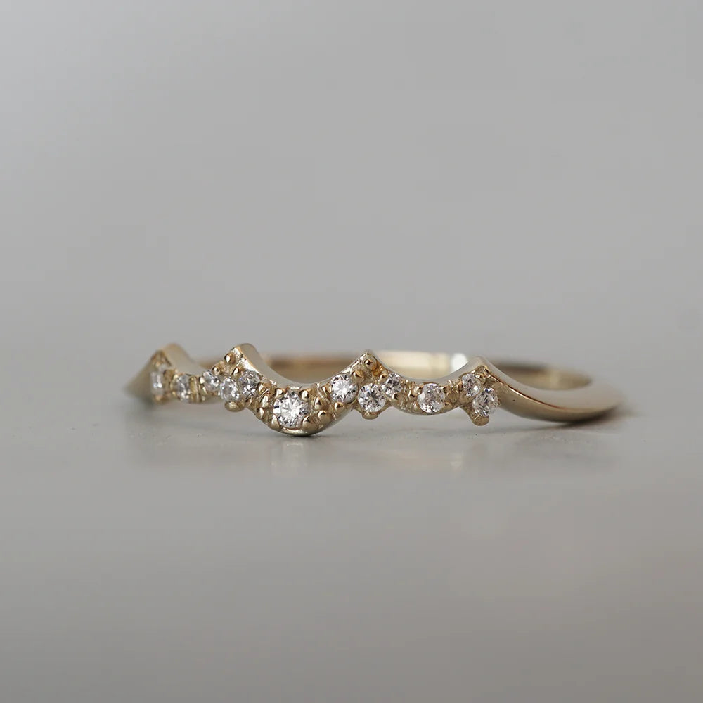 Celeste Diamond Band in 14K and 18K Gold