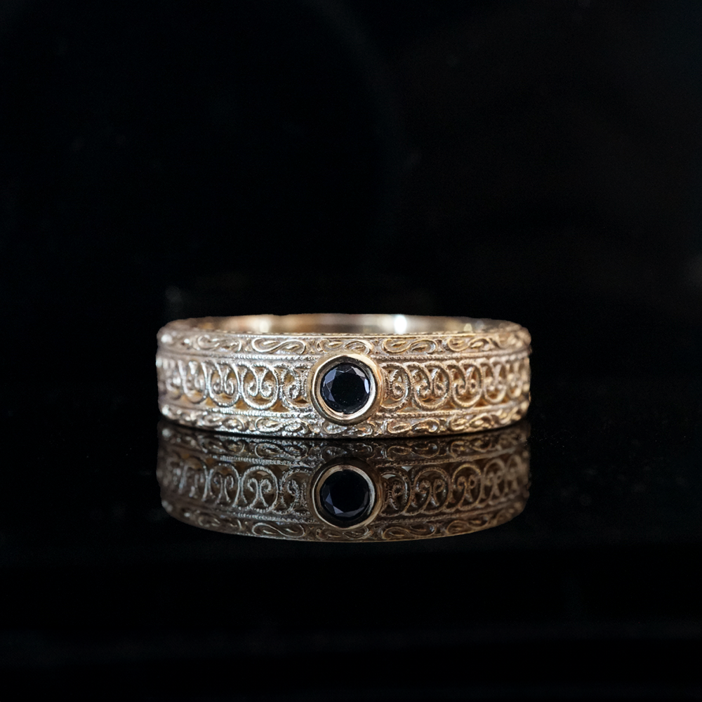 Arabesque Black Diamond Band Ring in 14K and 18K Gold, 5mm