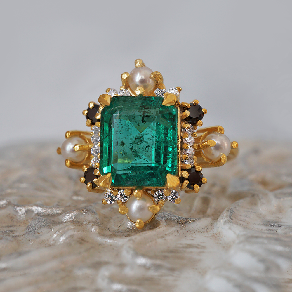 Emerald Elsa Black & White Diamond Pearl Ring in 14K and 18K Gold, 3.8ct