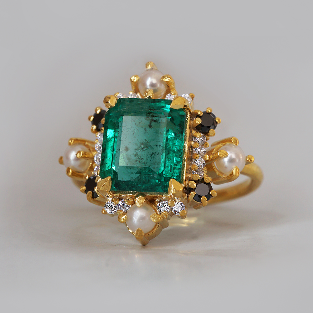 Emerald Elsa Black & White Diamond Pearl Ring in 14K and 18K Gold, 3.8ct