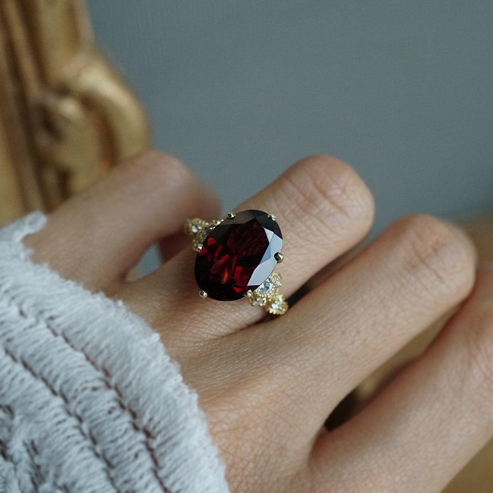 14K Gold Garnet Queen Victoria Diamond Ring – Natural Garnet with