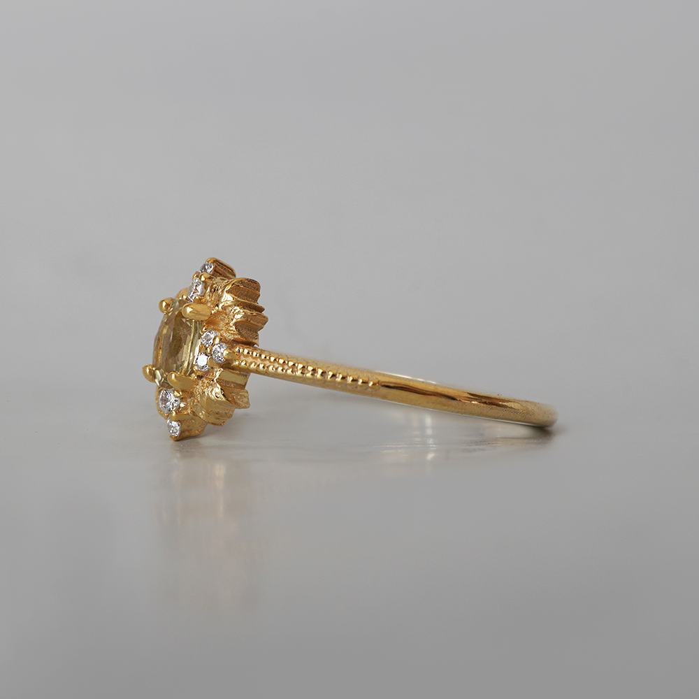 Golden Verse Sapphire Diamond Ring in 14K and 18K Gold