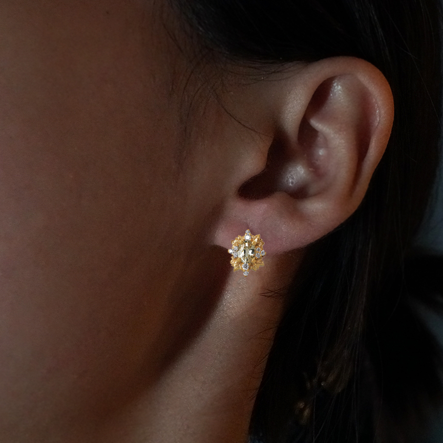 Golden Verse Sapphire Studs in 14K and 18K Gold