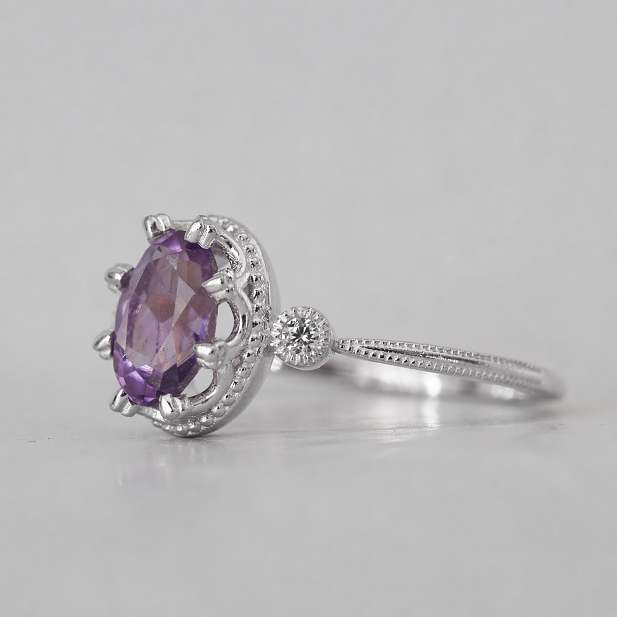 Lilac Oval Amethyst Ring in Sterling Silver