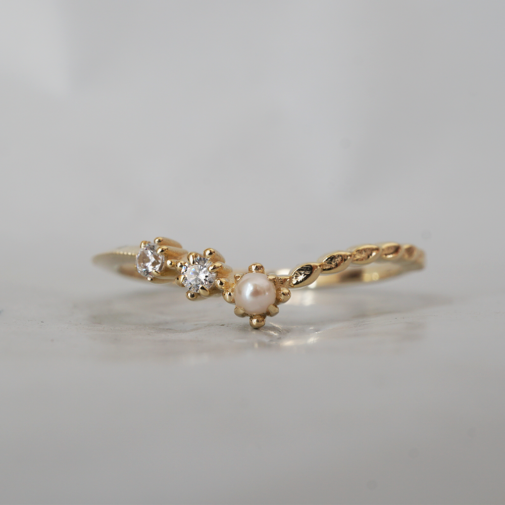 Swan Lake Pearl Ring in 14K and 18K Gold