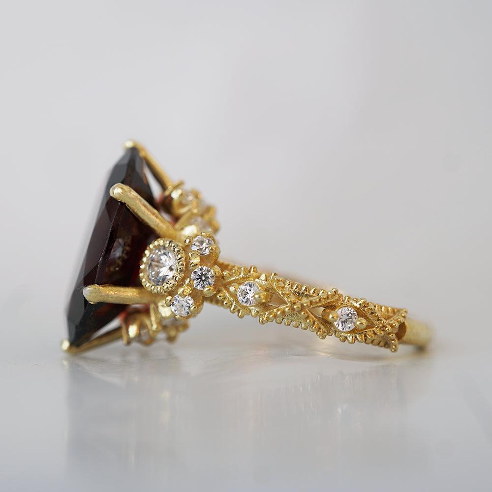 Oval Garnet Queen Victoria Diamond Ring in 14K and 18K Gold - Tippy Taste Jewelry