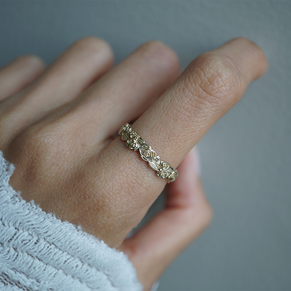 14K & 18K Gold Floral Roses Eternity Band – Sculpted Rose Gold Ring ...