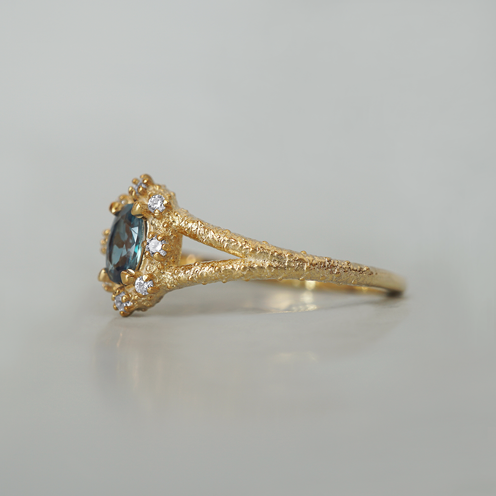 Limited Edition: Alexandrite Sea Of Dusk Diamond Ring in 14K and 18K Gold
