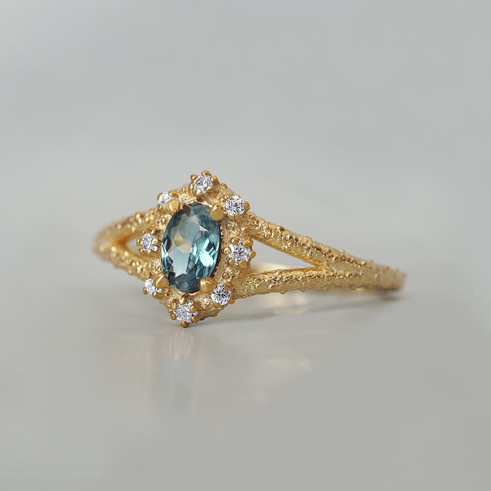 Limited Edition: Alexandrite Sea Of Dusk Diamond Ring in 14K and 18K Gold