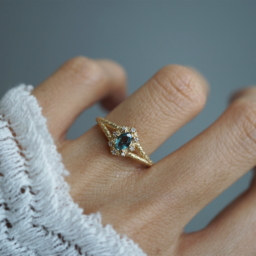 Limited Edition: Alexandrite Sea Of Dusk Diamond Ring in 14K and 18K Gold