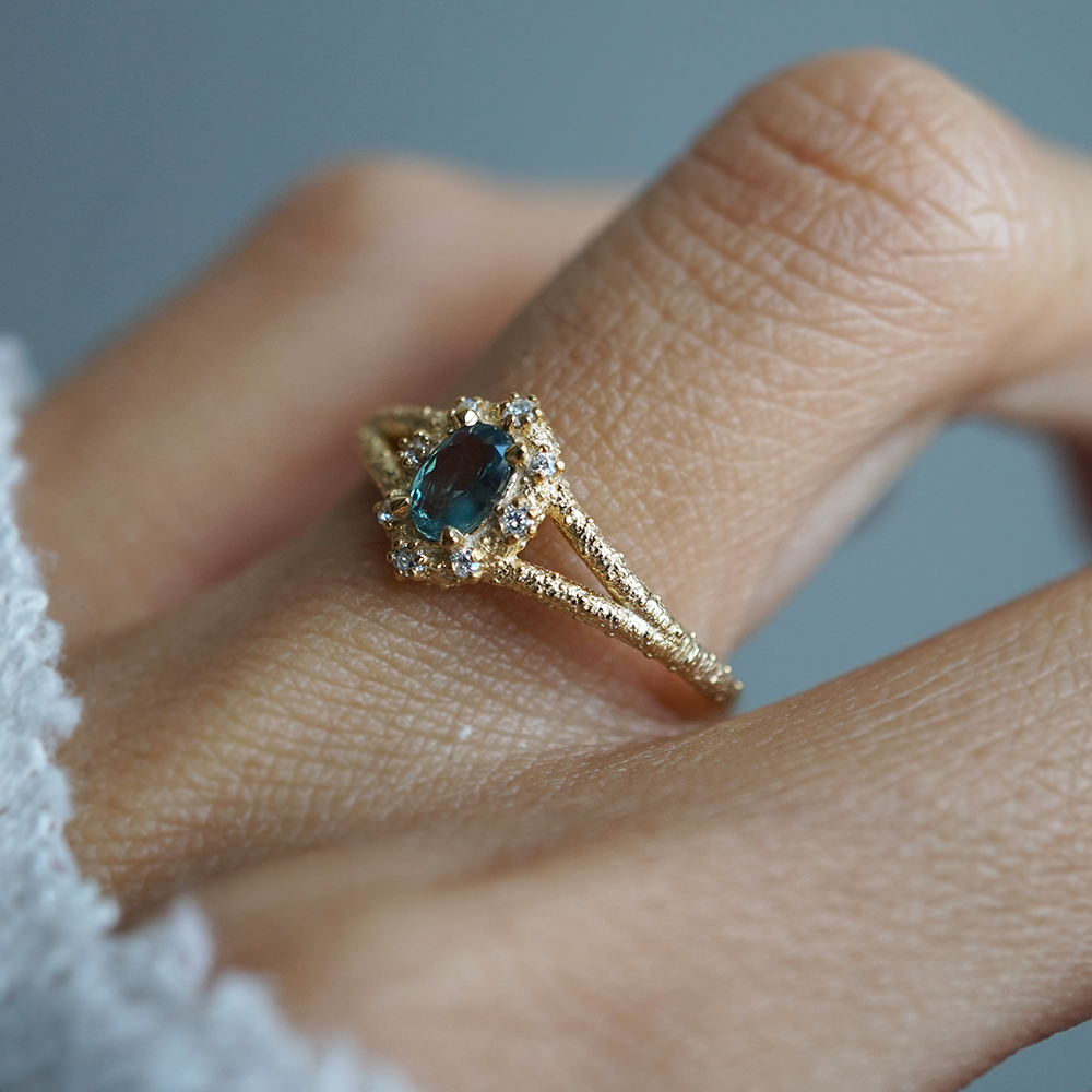 Limited Edition: Alexandrite Sea Of Dusk Diamond Ring in 14K and 18K Gold