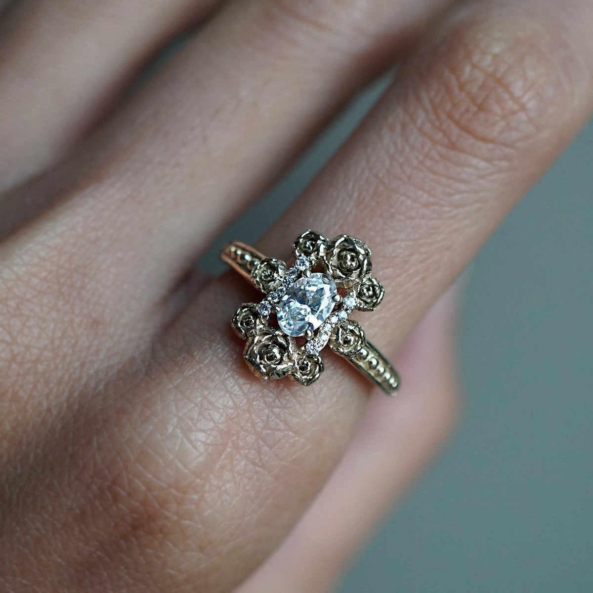 Peonies Oval Diamond Ring, 0.42ct - Tippy Taste Jewelry