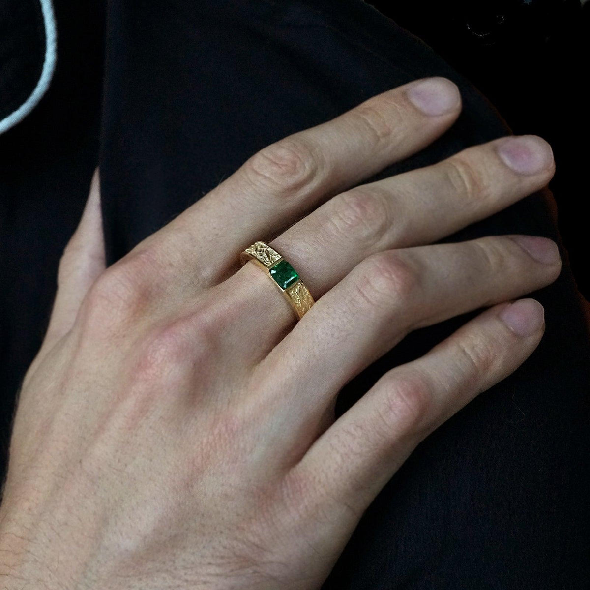 Emerald Dragon Ring in 14K Gold, 5mm