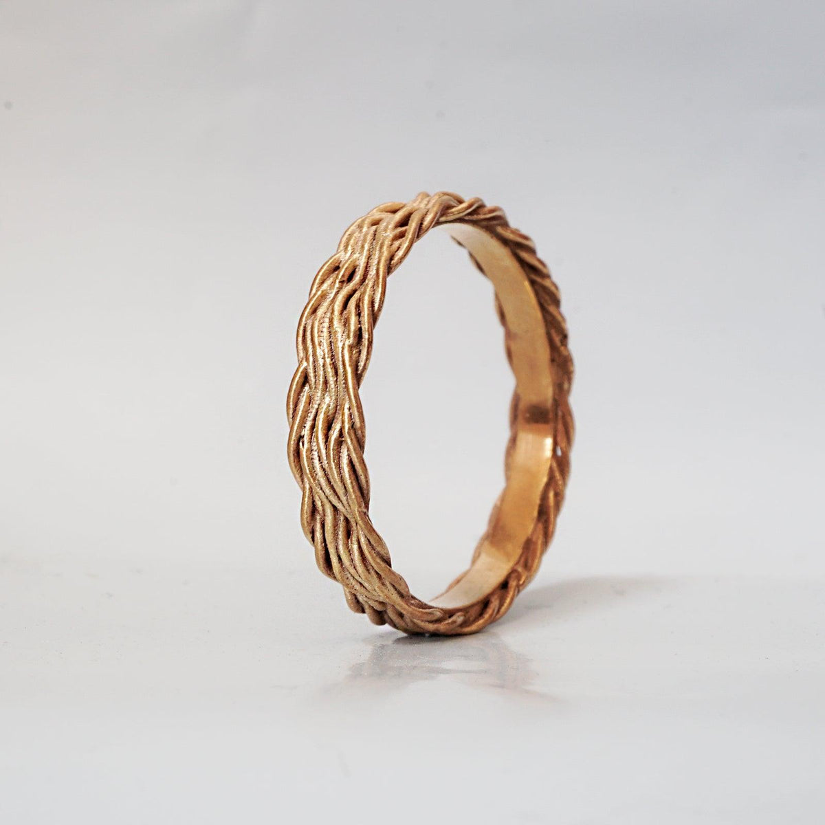 Intertwined Ring Band in 14K Gold, 3mm