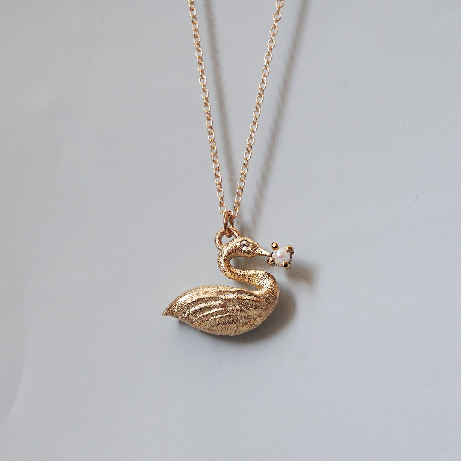 Summer Swan Necklace – Lonerü