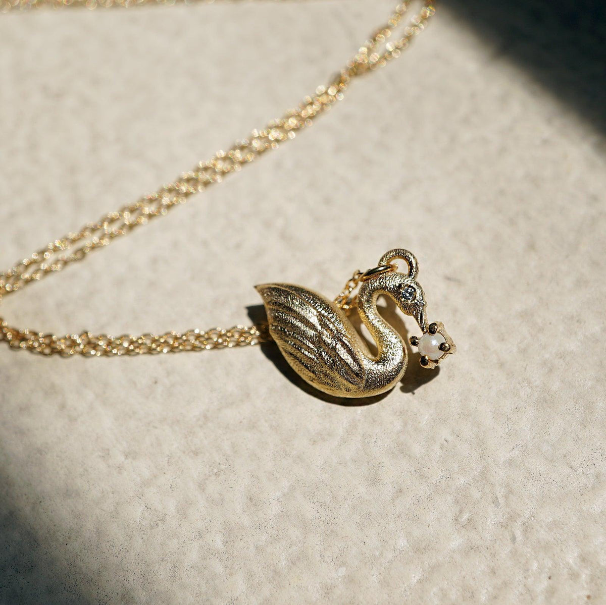 14K Swan Diamond Pearl Necklace - Tippy Taste Jewelry