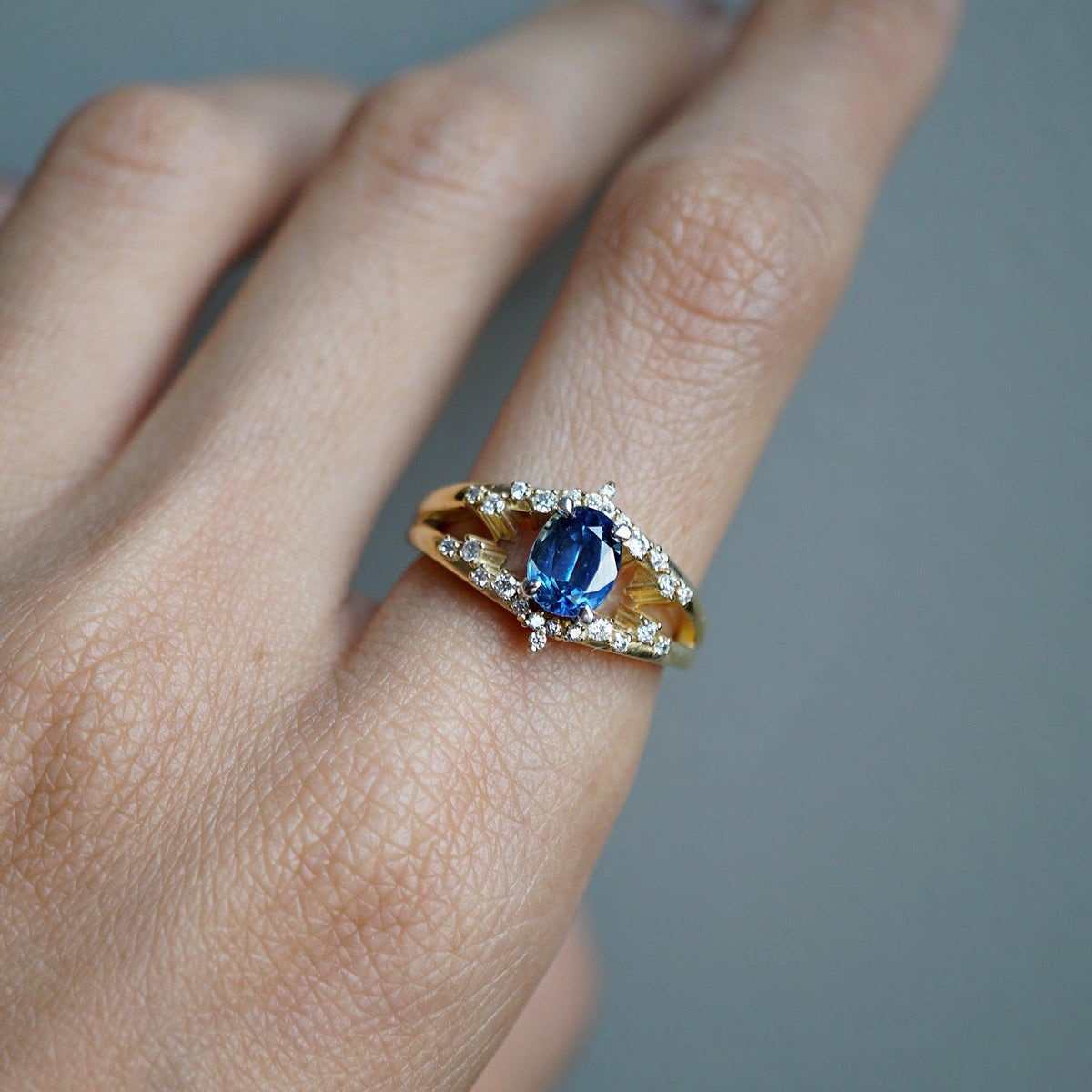 Celestial Blue Sapphire Diamond Ring in 14K and 18K Gold - Tippy Taste Jewelry