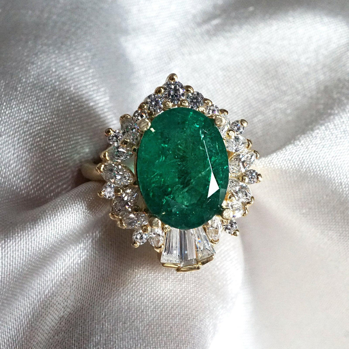 Hall Of Mirrors Oval Emerald Diamond Ring in 14K and 18K Gold, 3.9ct