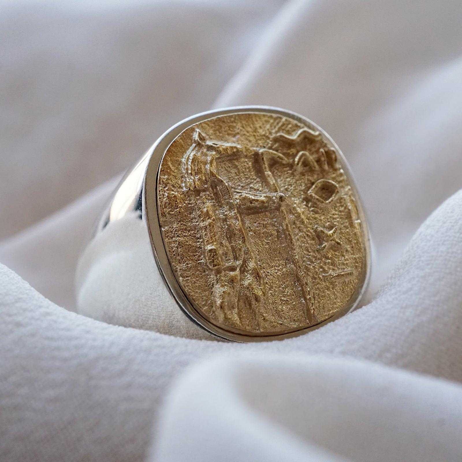 Mixed Metal Anubis Signet Ring – Egyptian God Intaglio in 14K Gold
