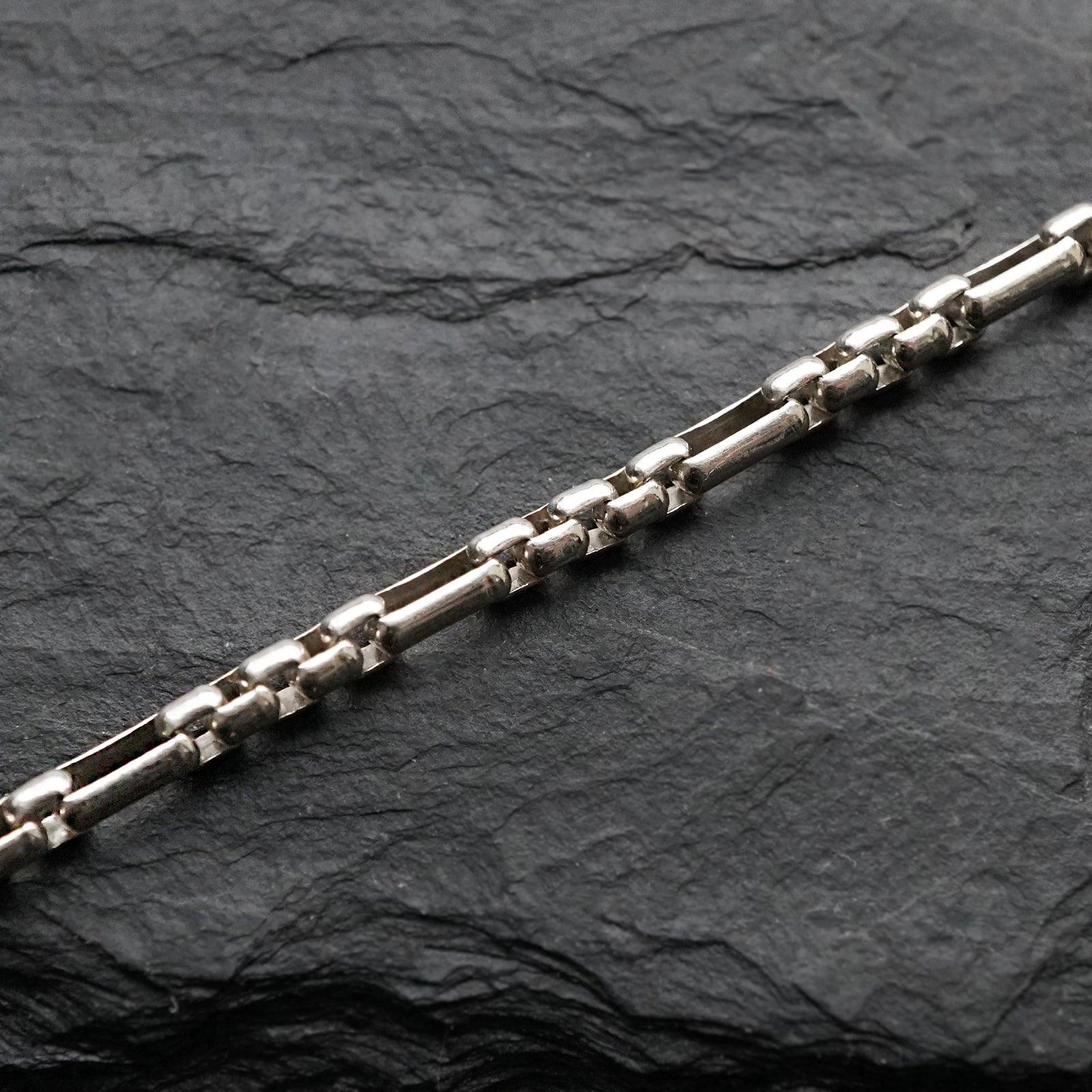 THE MEN THING 5mm Stainless Steel Box Chain Bracelet – 8 Inch, Rounded Link, Lobster Claw Clasp, Trending Men's Jewelry