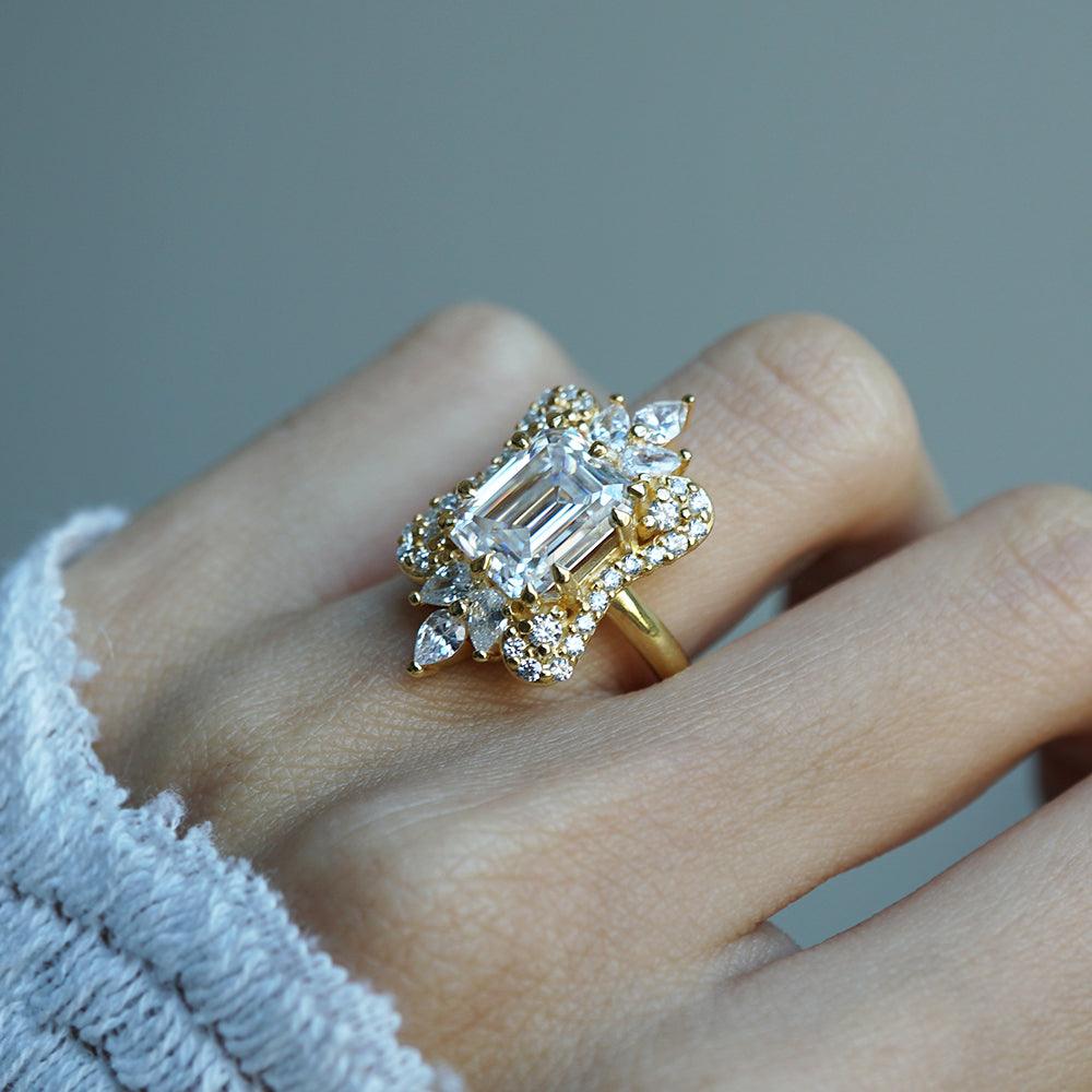 Grande Eleanor Diamond Ring in 14K and 18K Gold, 4ct (Moissanite or Lab Diamond)