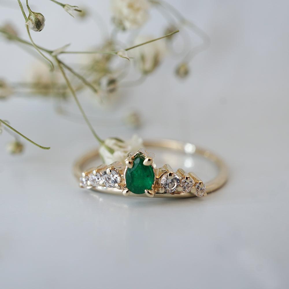 14K Emerald Empress Ring - Tippy Taste Jewelry