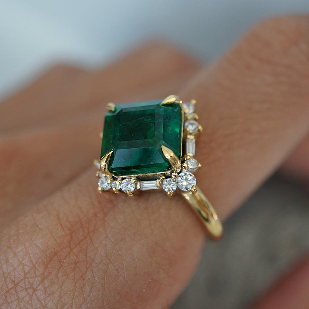 Her Highness Emerald Diamond Ring in 14K and 18K Gold, 5.37ct - Tippy Taste Jewelry