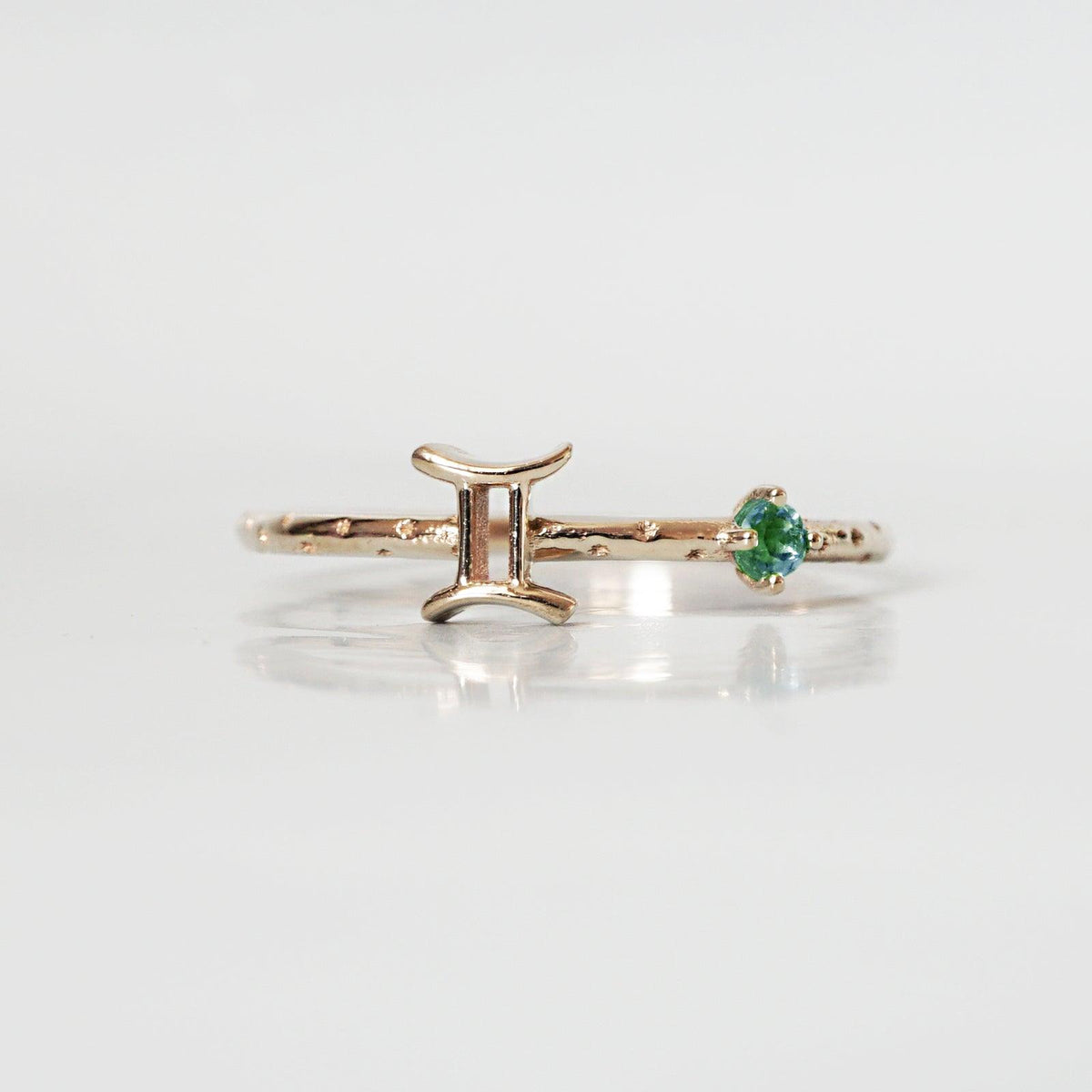 14K Gemini Horoscope Birthstone Ring (Pearl + Emerald) - Tippy Taste Jewelry