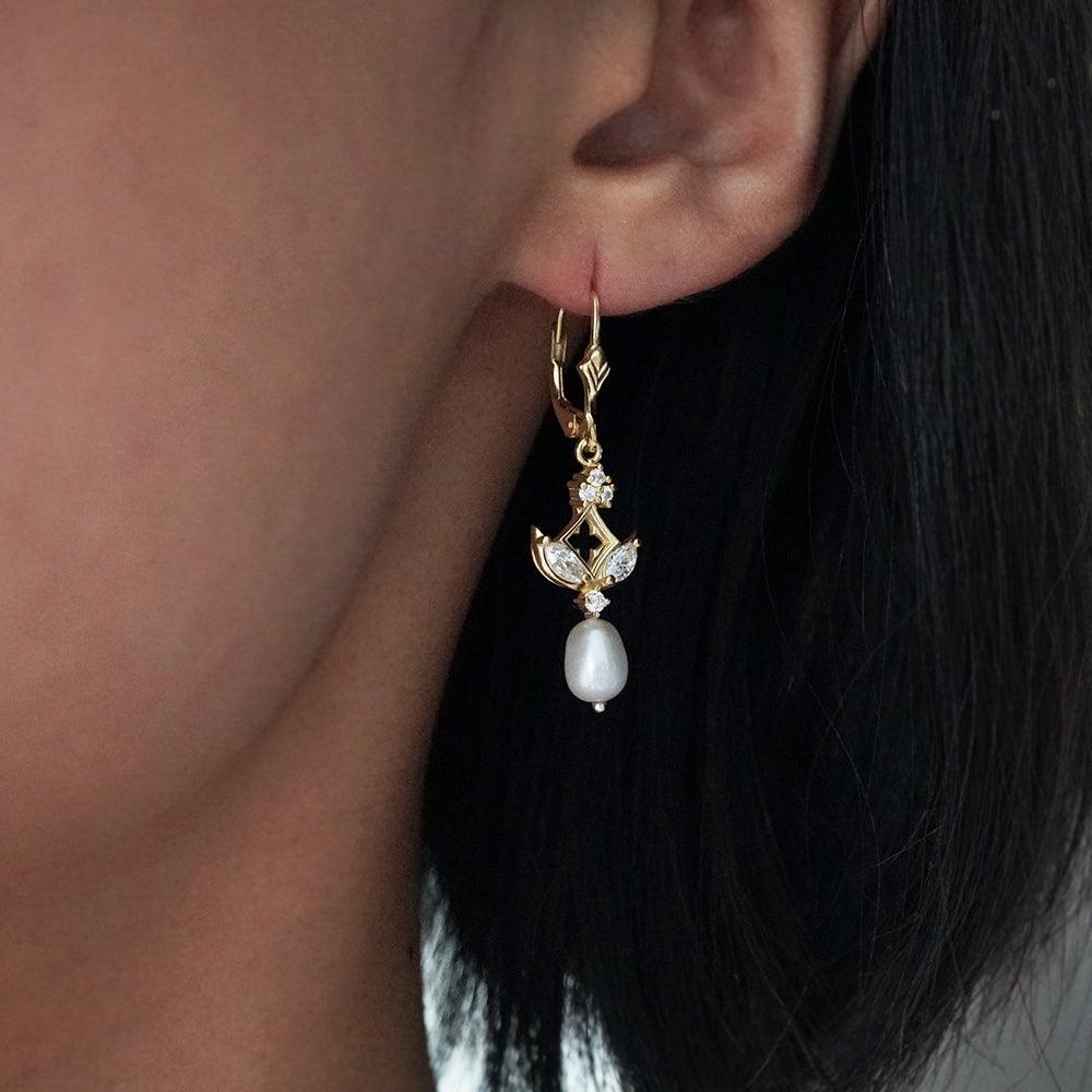 Midnight Dream Pearl Earrings - Tippy Taste Jewelry