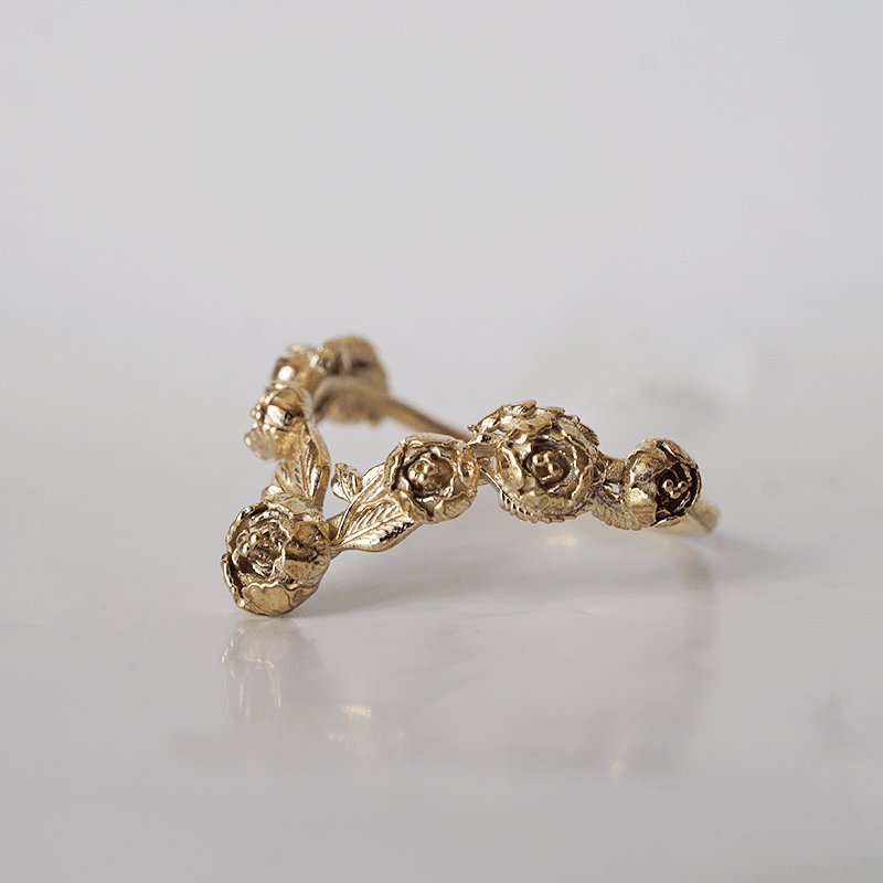 Peonies V Shape Ring in 14K and 18K Gold