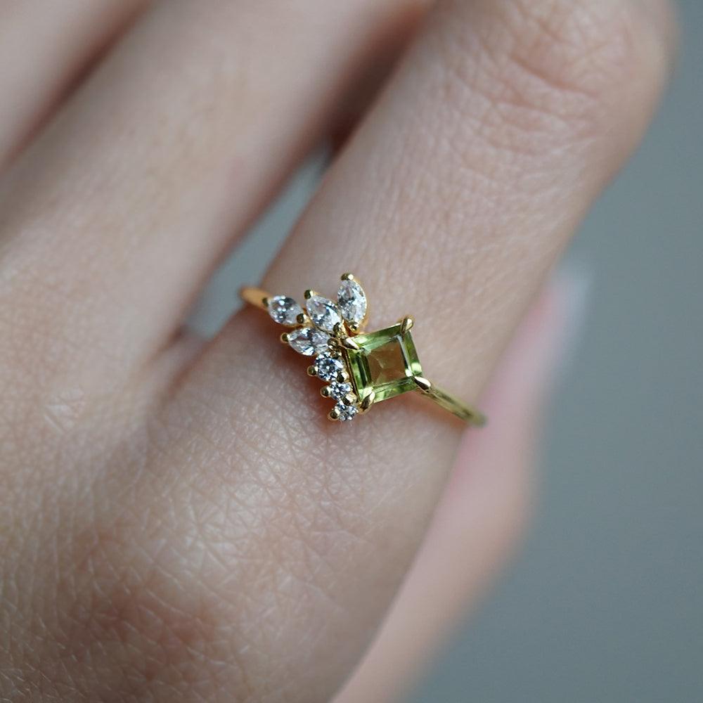 14K Peridot Kipling Ring - Tippy Taste Jewelry