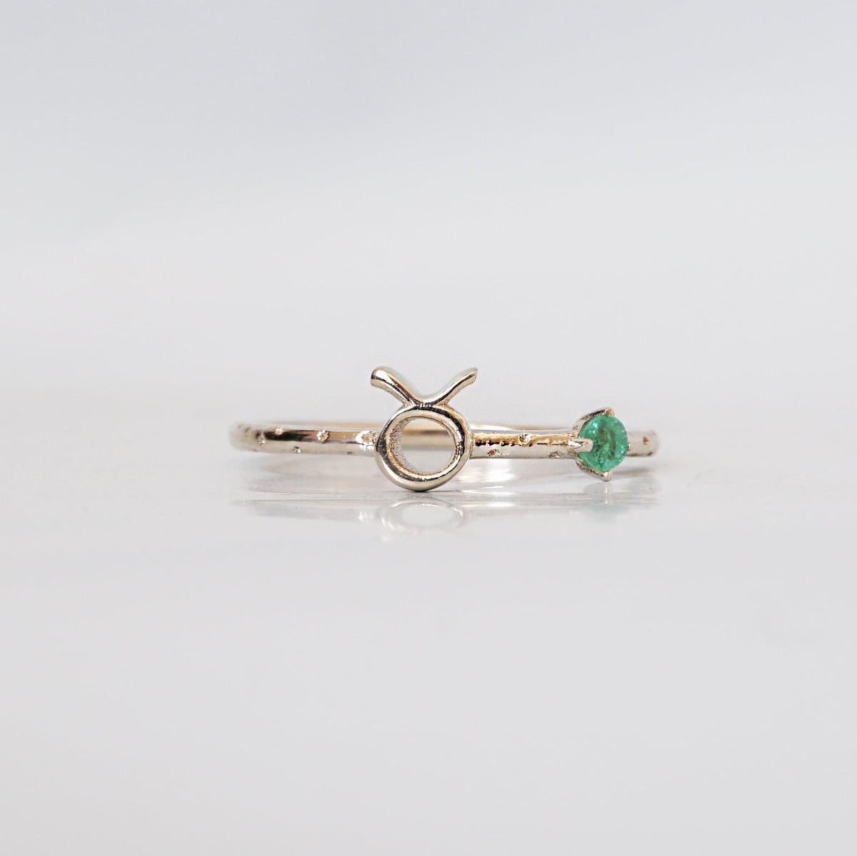 14K Taurus Horoscope Birthstone Ring (Emerald + Diamond)